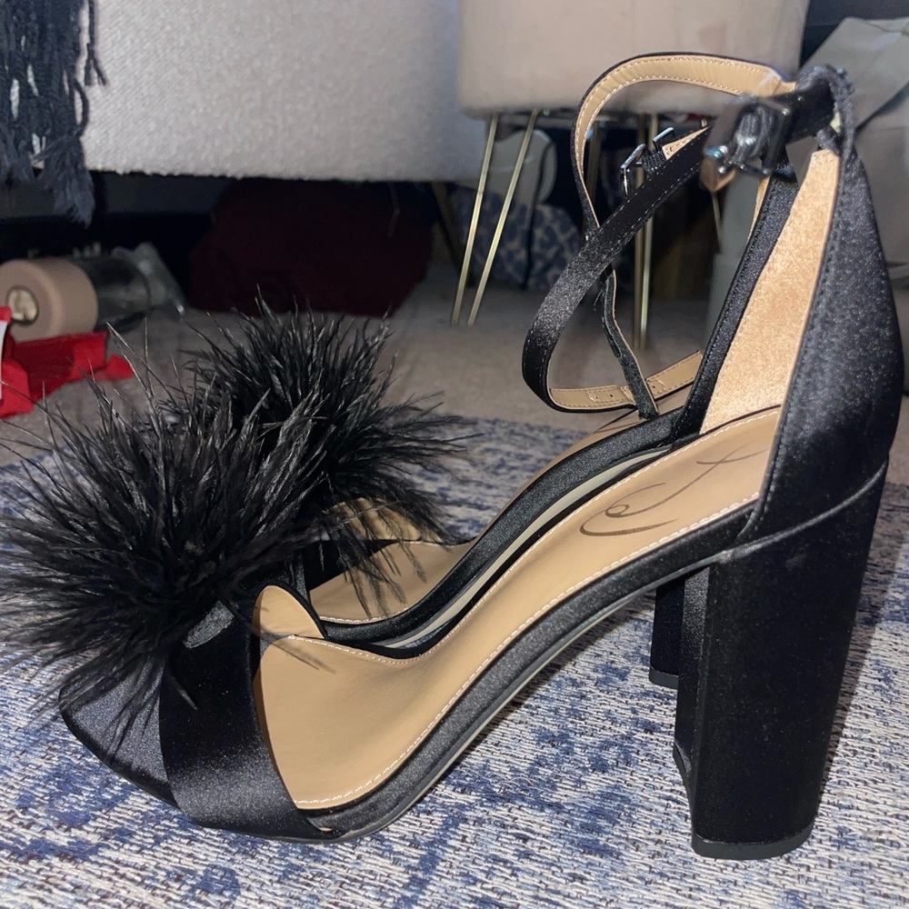 Sam Edelman Yaro Feathers Heels